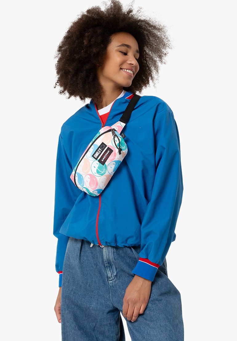 Eastpak SOMMAR - Bältesväska - smiley yy color