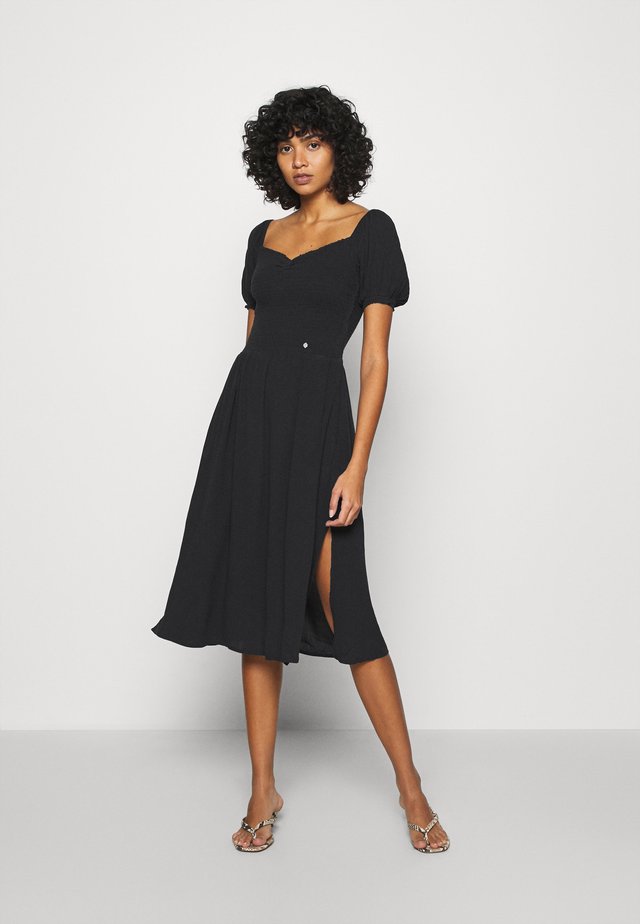 KALA SMOCKED MIDI DRESS - Korte jurk - black