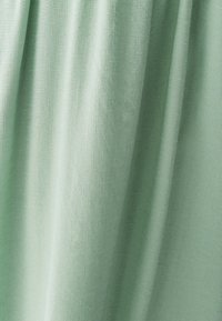 Neizbrano, light sage