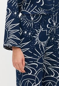 ONLY ONLKYLIE NIGHTWEAR - Nattdrakt - navy/cloud dancer