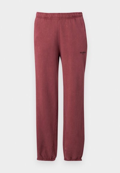 Han Kjøbenhavn REGULAR PANTS UNISEX - Dresside alumine osa - blood red