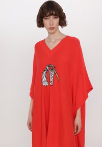 MOSCHINO JEANS URBAN - Džemperkleita - red