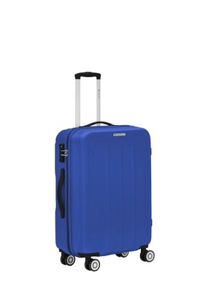 Valigia rigida di colore blu brillante con design a righe verticali, dettagli neri, manico telescopico e quattro ruote multidirezionali.