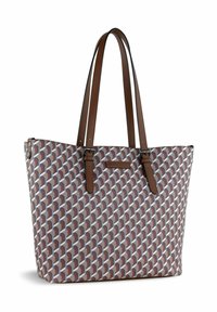 Sac fourre-tout marron à motif avec un design géométrique, doté de deux longues poignées en cuir et d'accents contrastants. Matériau synthétique texturé.