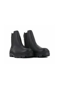 Botas de cuero negras hasta el tobillo con un acabado suave, que cuentan con paneles laterales elásticos, una suela gruesa y un diseño de banda de rodadura resistente para un mejor agarre.