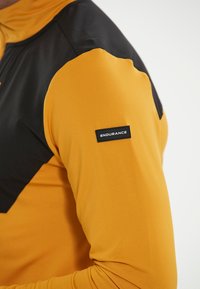 Endurance MIDLAYER - Longsleeve - golden yellow