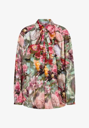 Langärmlige Bluse mit floralem Muster in Rosa-, Grün- und Orangetönen, mit Schleifenkragen und weichem, fließendem Stoff.