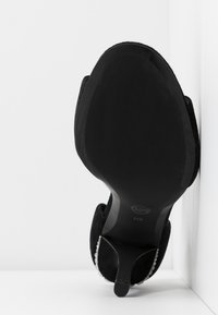 MICHAEL Michael Kors Sandales à talons hauts - black