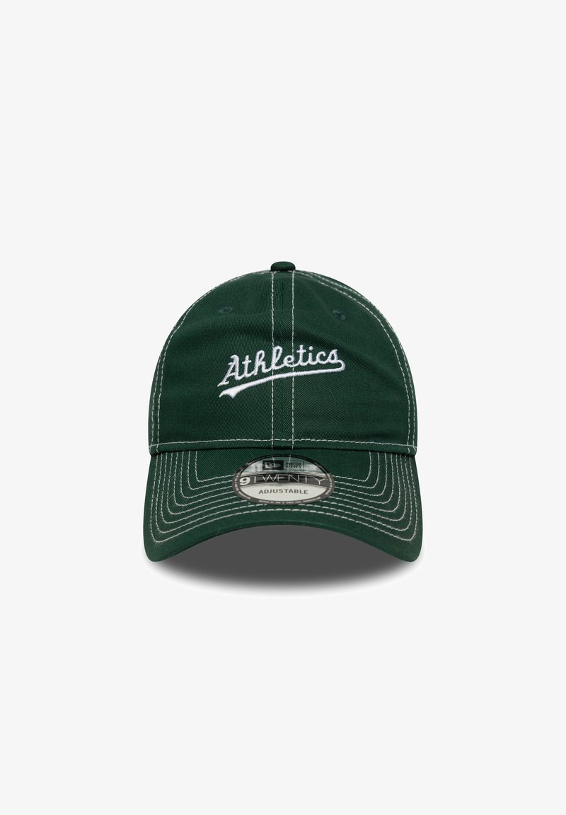 Zöld baseball sapka fehér "Athletics" hímzéssel, állítható pánttal, struktúrált koronával és kontrasztos varrási részletekkel.