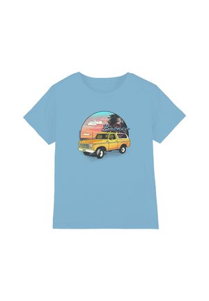 Light blue t-shirt with a yellow vintage Bronco SUV illustration and sunset background with palm trees and clouds.