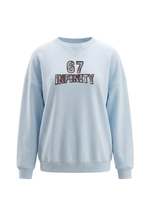 Lyseblå sweatshirt med ribkant ved ærmer og kant, med teksten "67 INFINITY" med blomstermønster midt foran.