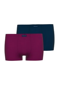Twee paar boxershorts: een in donker marineblauw en de ander in diep bordeauxrood, met een elastische tailleband en een gladde, ademende stof.
