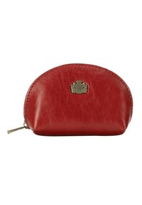 Portamonete in pelle rossa di forma arrotondata a mezzaluna, con un accento in metallo del logo sul davanti e una chiusura zipper sul lato.