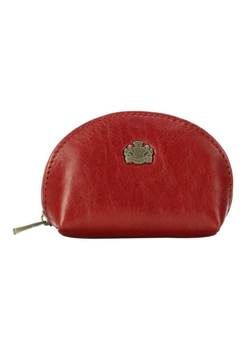 Portamonete in pelle rossa di forma arrotondata a mezzaluna, con un accento in metallo del logo sul davanti e una chiusura zipper sul lato.
