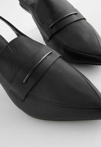 Next Pumps - black