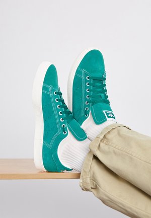 STAN SMITH CS - Sneaker low - collegiate green/core white