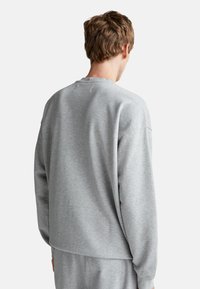 United Colors of Benetton WITH LOGO PATCH - Felpa - grey