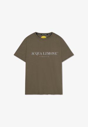 Olivgrön bomullströja med rundad hals, korta ärmar och vit text framtill: "ACQUA LIMONE classic."