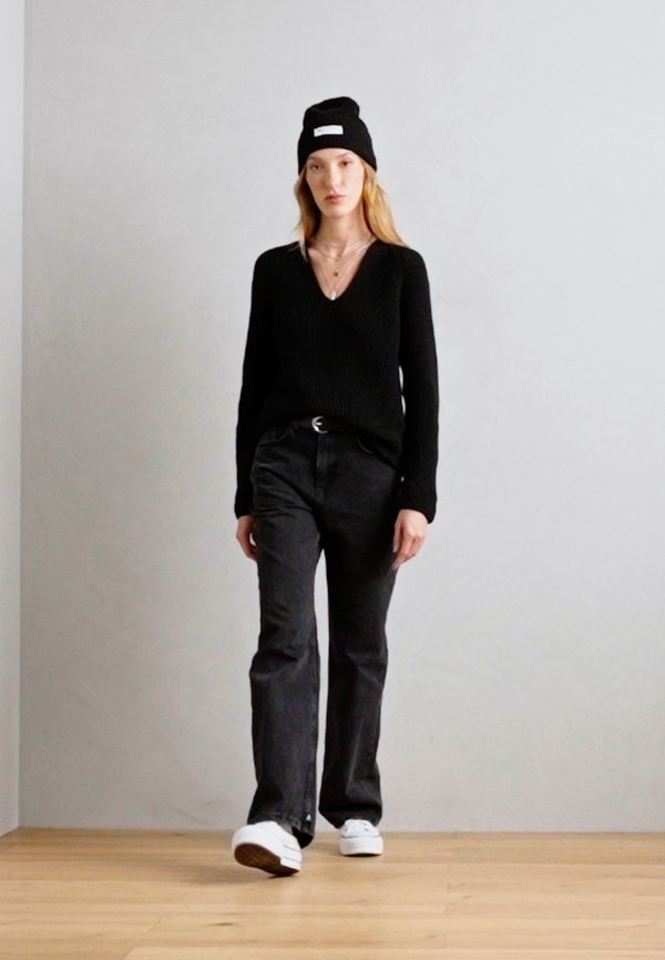 LONGSLEEVE V NECK - Jumper4