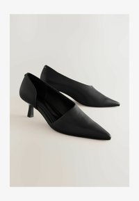 Unausgewählt, black