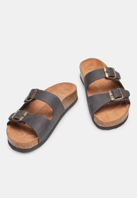 Bata Natikače - nero