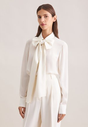AUSGESTELLTE - Hemdbluse - white