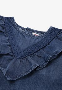 Levi's® WILD WEST RUFFLE DRESS - Dongerikjole - dark wave