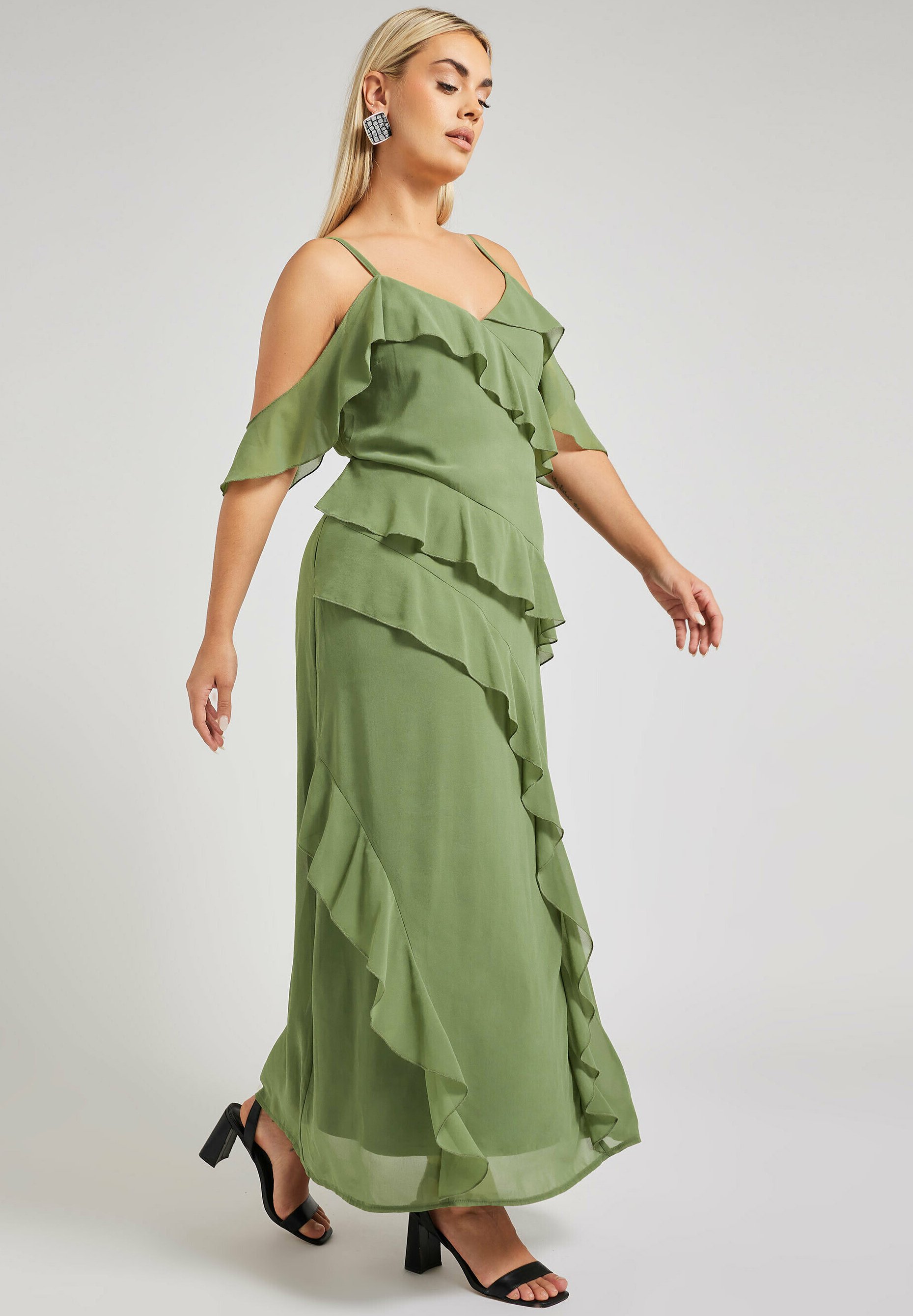 Yours Clothing RUFFLE COLD SHOULDER - Maxi dress - light green/green -  Zalando