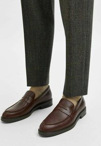 Selected Homme PENNY - Slip-ons - chestnut