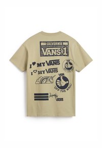 Beige t-shirt med forskellige trykte grafikker i mørkeblå, herunder tekst, en enhjørning og Vans-logoet på ryggen. Korte ærmer og afslappet pasform.