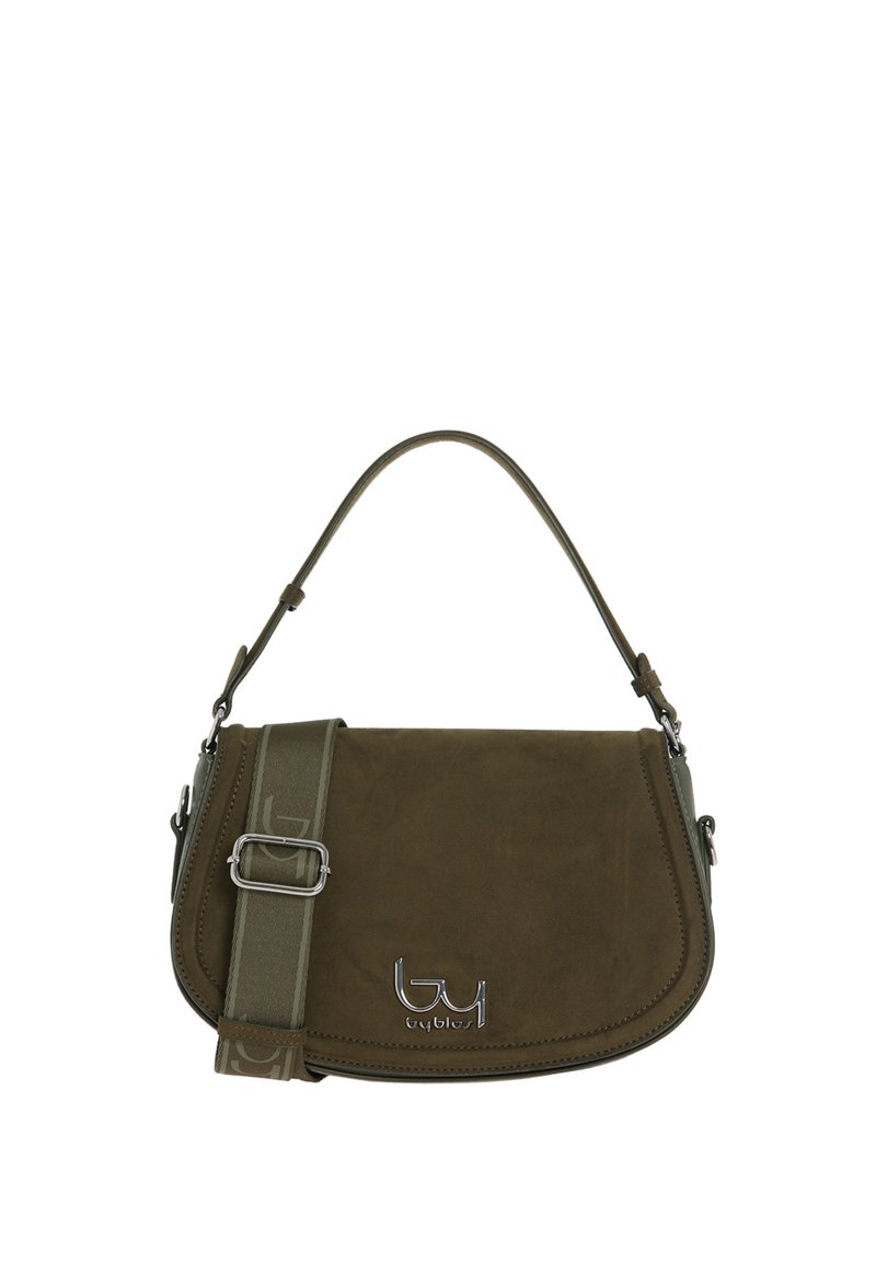 Borsa a tracolla in pelle scamosciata verde oliva con cinturino regolabile, dettagli in argento e logo, con chiusura a patta e texture liscia.