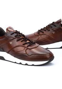 Martinelli NEWPORT - Tenisky - brown