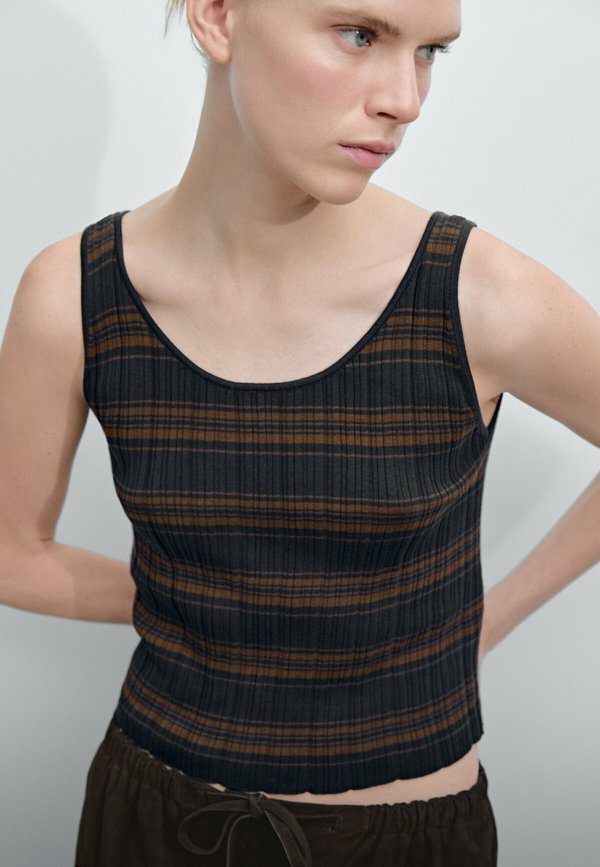 STRIPED  - Top