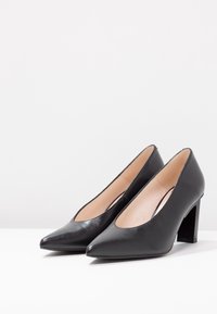 Zign Pumps - black