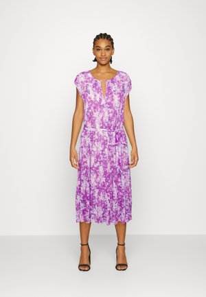 Esprit Collection Rochie de zi - purple