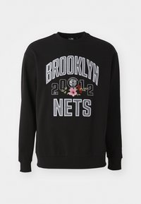 NBA BROOKLYN NETS FLORAL OVERSIZED CREW - Klubska moštva - black