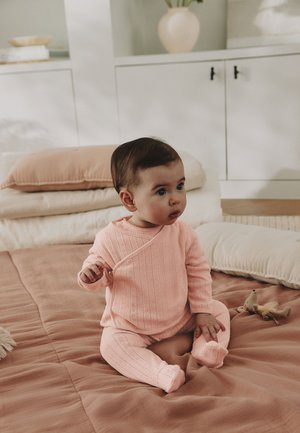 Next, REGULAR FIT - BODYSUIT LEGGINGS AND CARDIGAN BABY SET 3 PIECE  . 3 PACk - Body - pink pointelle