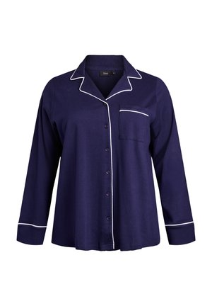 Maglietta da pigiama blu navy con maniche lunghe, chiusura a bottoni sul davanti e piping bianco lungo il colletto, tasca e polsini. Tessuto morbido e leggero.