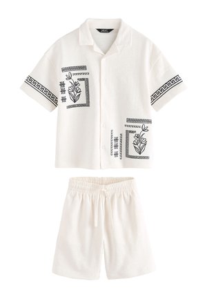 Next REGULAR FIT - REVERE BUTTON THROUGH SHIRT AND SHORTS SET  . - Tepláky - ecru white