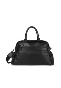 Borsa in pelle nera con doppie maniglie, una tracolla rimovibile e chiusure a zip. Presenta una superficie liscia e dettagli di cucitura sottili.