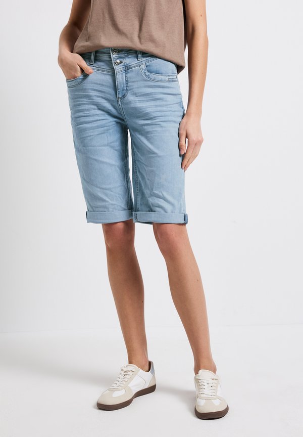 BLEACHED BERMUDA - Jeans Shorts - blau