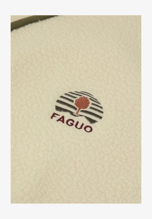 Tessuto in pile crema con un logo circolare ricamato con strisce, un design di albero in marrone e il testo "FAGUO" in bordeaux.