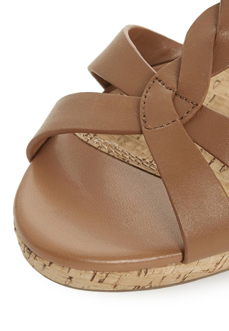 dune koala tan wedges