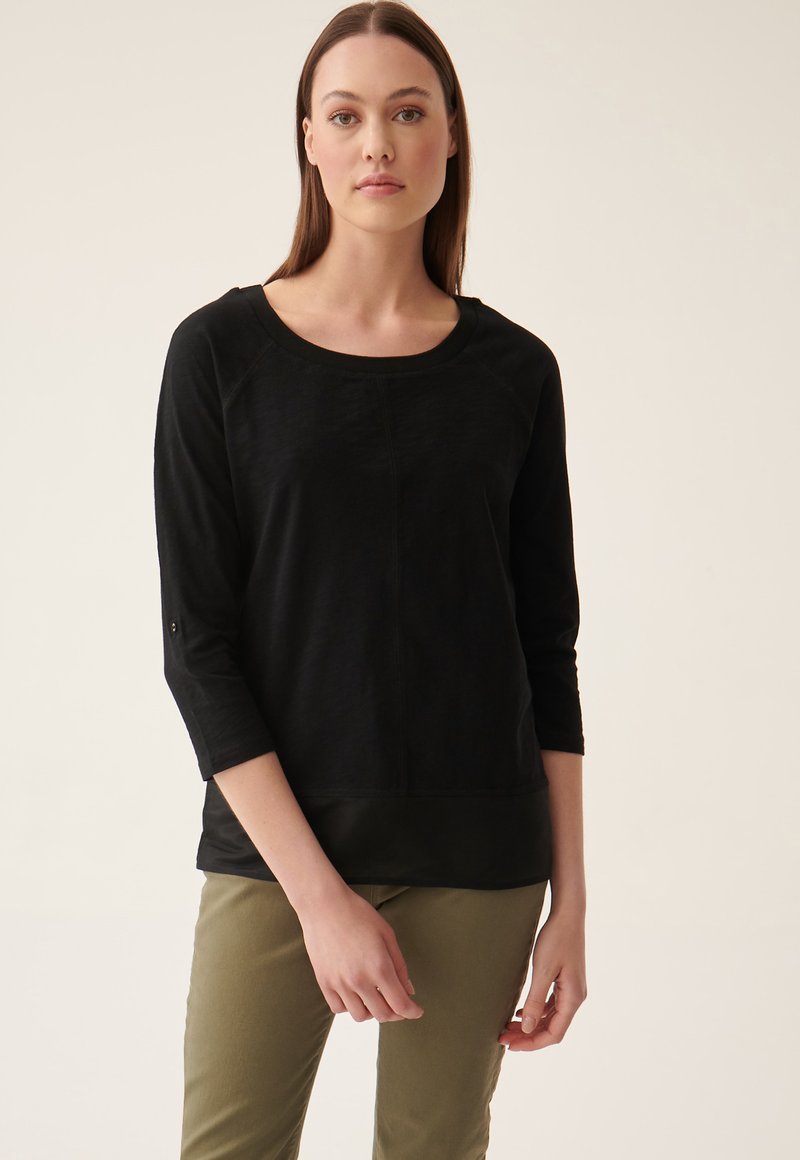 Blusa - Black - G01743