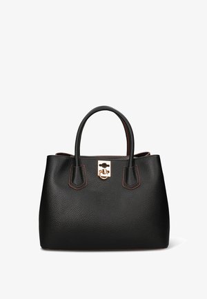 Borsa a mano in pelle nera con superficie strutturata, forma definita, due manici e dettagli in metallo color oro. Bordata con cuciture a contrasto marrone.