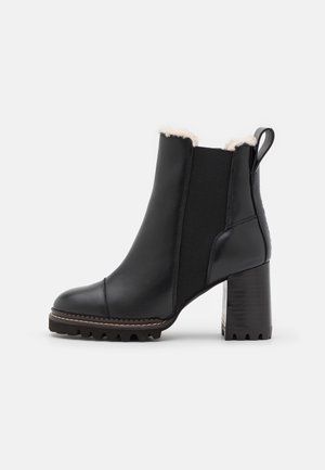 Stivaletti - black