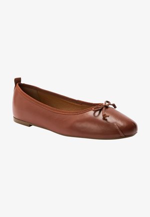 Ballet pumps - brown