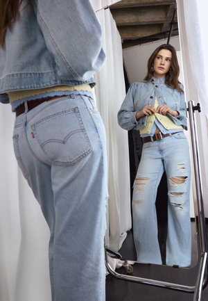 Levi's® LOOSE BOOT - Bootcut-teksad - do it again