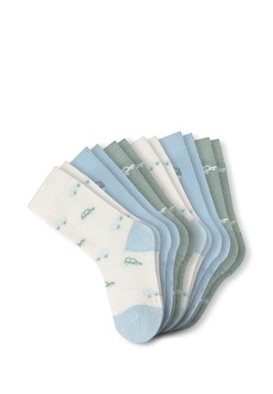Five pairs of children's socks in blue, green, and white, with car and cloud patterns, arranged fanned out on a white background.