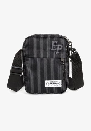 Eastpak Skuldertasker - white